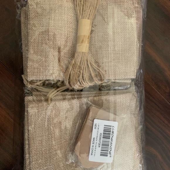 NEW Burlap Party Treat Bags Wedding Birthdays 25 ct with tags - Picture 2 of 3